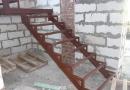 Стильные лестницы из сурового металла Металлическая прямая лестница на 2 этаж